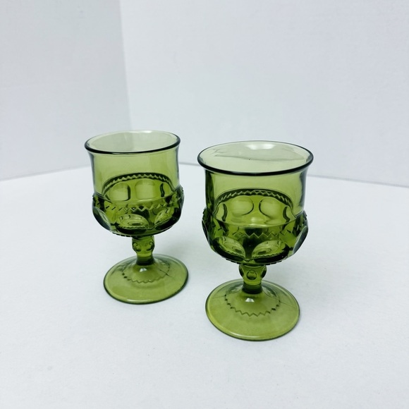 Indiana Glass - Green Kings Crown Thumbprint Glass Set of 2 - Picture 4 of 4
